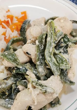 A picture of Chicken with Cream and Poblano Strips.