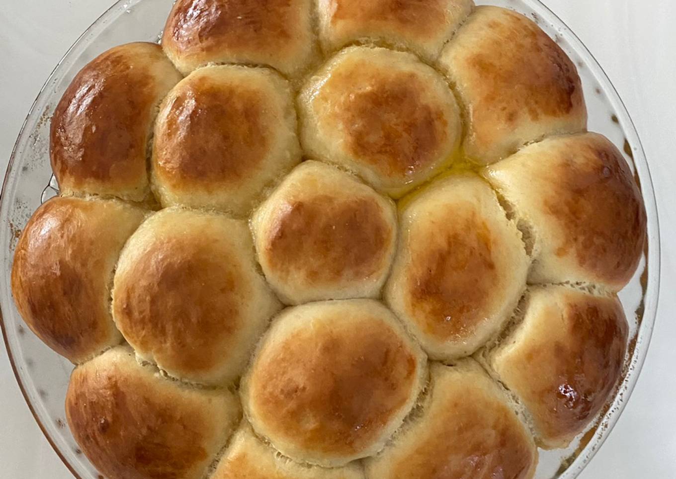 Buttery dinner rolls