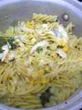 Fusilli en crema poblana y pollo
