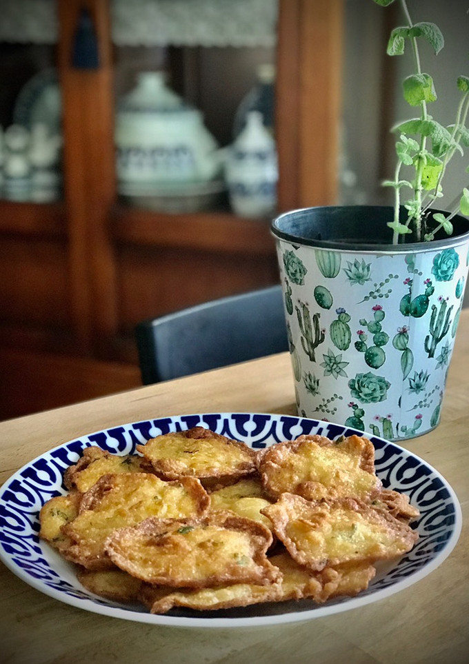 Una foto de Tortitas de camarones
