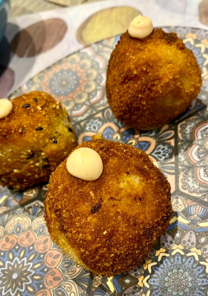 Una foto de Croquetas de cocido con corazón de queso