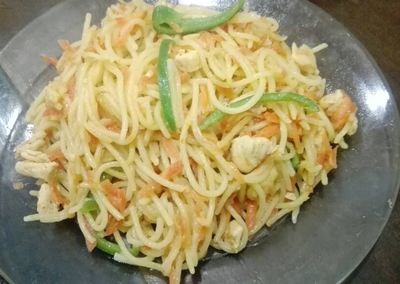 Spaghetti with carrots