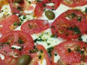 Una foto de pizza casera fácil y rica