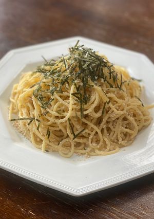 A picture of Spaghetti hake roe (huevas de merluza espaguetis).