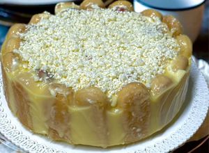 Foto di Cake di Savoiardi con Crema al Mascarpone e Cremoso al Cioccolato Bianco