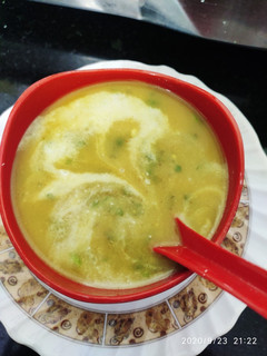 કોર્ન કોરીએન્ડર લોકી સૂપ (Corn Coriander Lauki Soup Recipe In Gujarati) રેસીપી મુખ્ય ફોટો