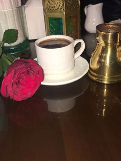 صورة لوصفة فنجان قهوة بالورد