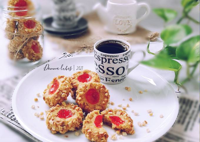 Resep Strawberry Thumbprint Cookies, Bisa Manjain Lidah