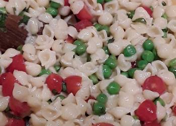 How to Cook Delicious Pasta salad with peas and tomato