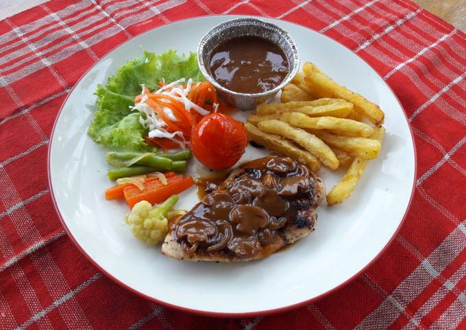 Resep Chicken Steak with Mushroom Gravy Anti Gagal