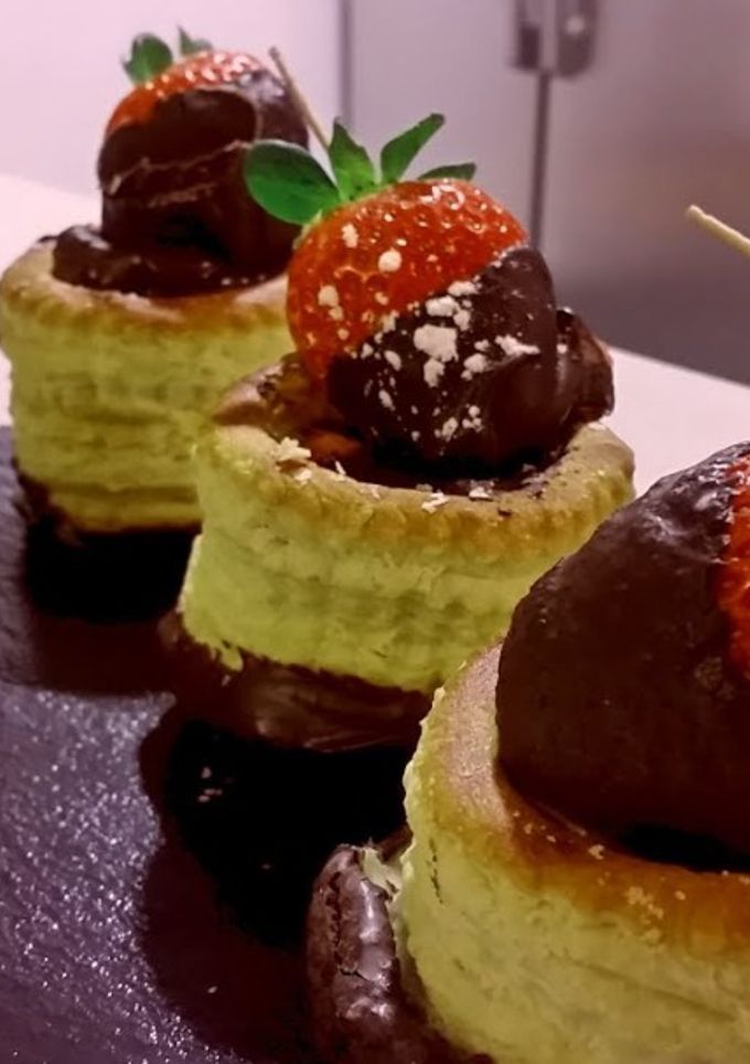 Una foto de Volovanes/Tartaletas de fresas con chocolate al Jack Daniels