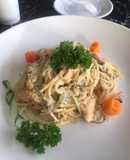 Mì Ý xốt kem gà nấm