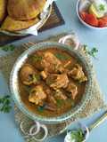 Kombdi Vade (Chicken Curry With Aromat Fried Flatbread)