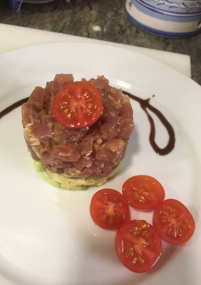 Una foto de Tartar de atún suave