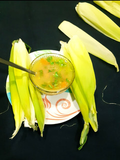 🌽 કોર્ન સૂપ (corn soup recipe in gujarati) રેસીપી મુખ્ય ફોટો