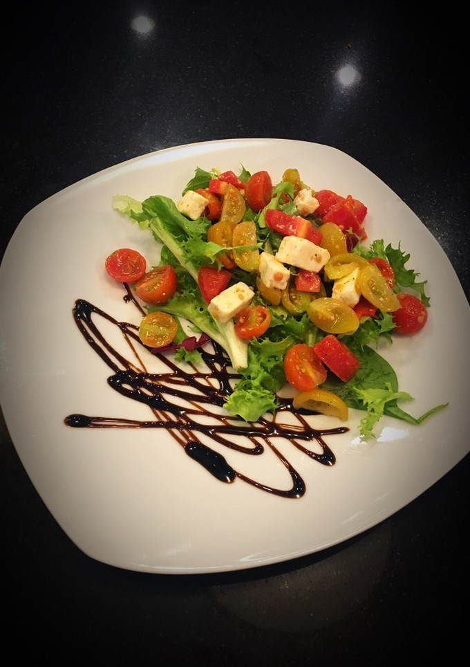 Una foto de Ensalada de tomates con Queso Feta