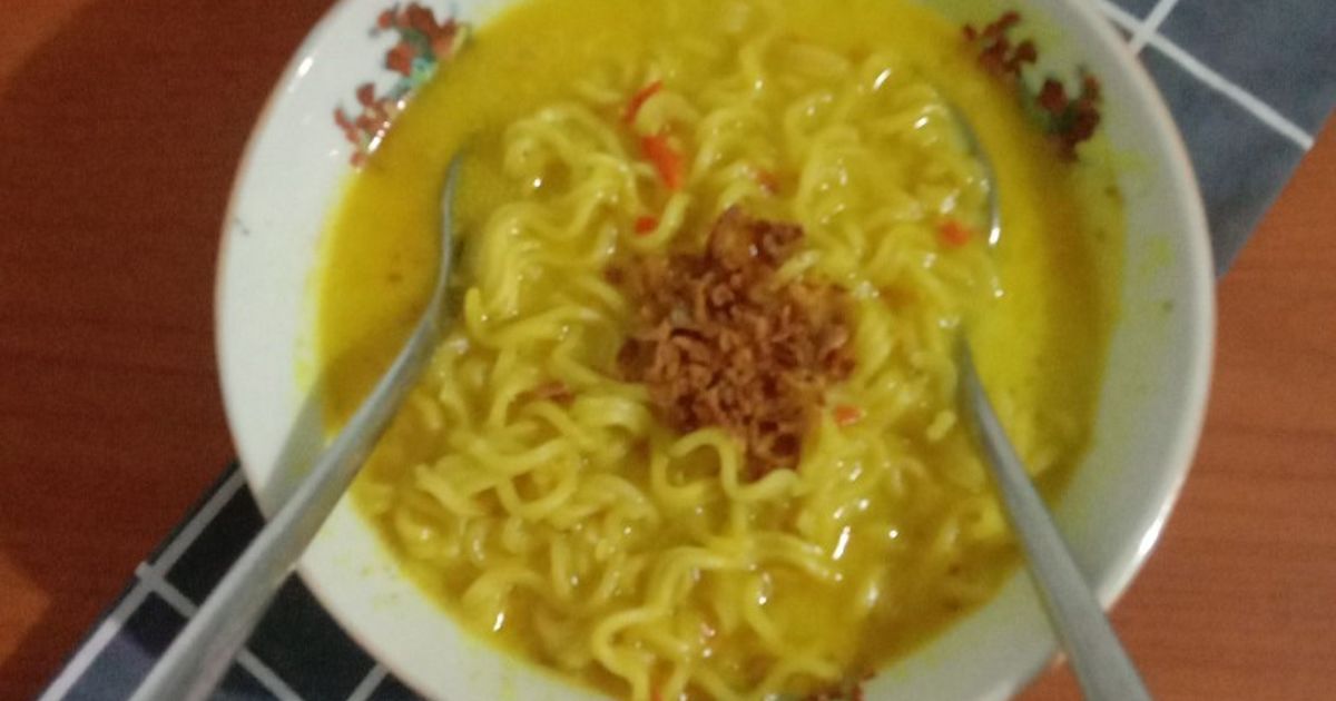 Mie kari kuah fibercrame (kuah sisa tahu warteg)