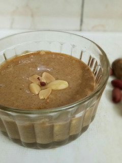 A picture of Homemade peanut butter.