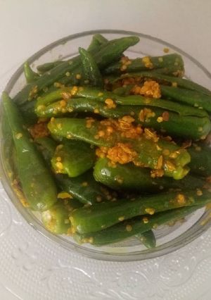 A picture of Chilli pickle.