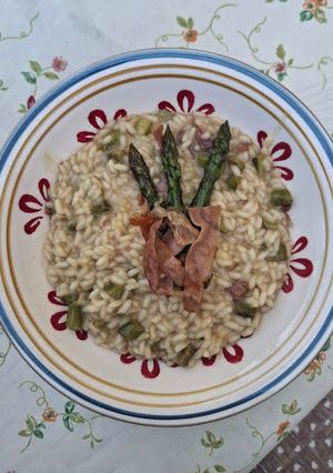 Foto di Risotto con Asparagi e Prosciutto