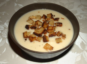 Zellerkrémleves recept fotója