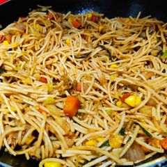 A picture of Vegetable Chowmein Desi style.