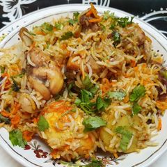 A picture of Kolkata Style Chicken Dum Biryani.