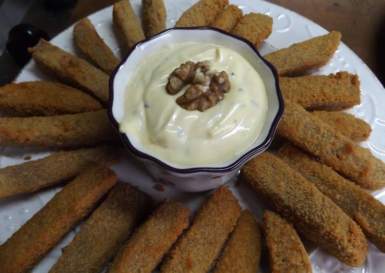 Seitán crujiente con mayonesa de nueces