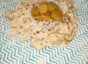 Foto principal de Pasta fresca casera con salsa de coco y tomates secos