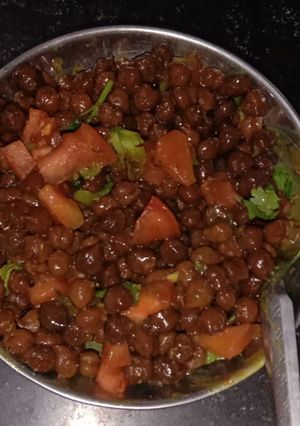 चना चाट (chana chaat recipe in Hindi) रेसिपी मुख्य फोटो