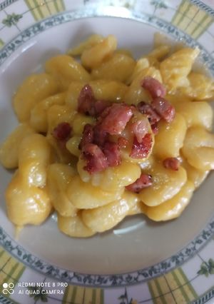 Foto di Gnocchi con sugo di pomodoro giallo
