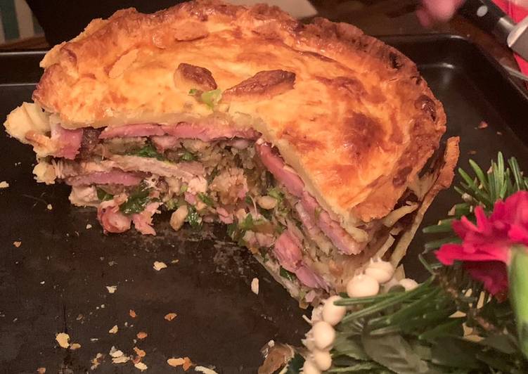 Christmas leftovers pie