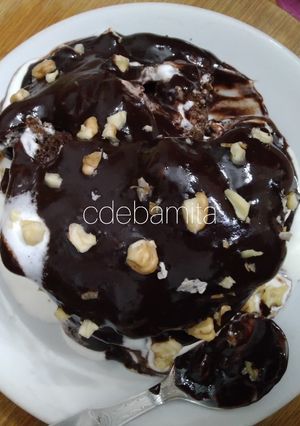 A picture of Chocolate ganache without chocolate and sugar.