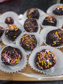 A picture of Chocolate Balls.