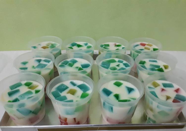 Resep Lezat Puding Mozaik Cup