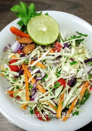 A picture of Almond Crunch Garden Salad.