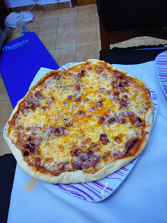 Una foto de Pizza Caprichosa