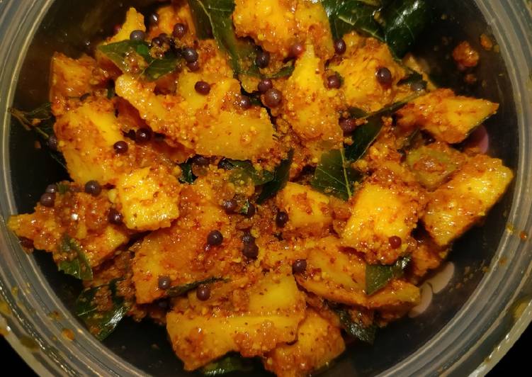Simple Way to Make Super Quick Homemade Magai pachadi (raw mango pickle small pieces)