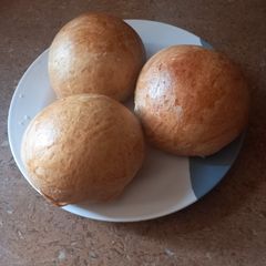 A picture of Dinner rolls.