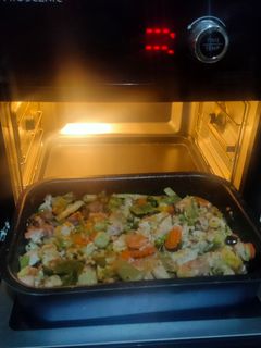 Una foto de Menestra especial con atún y gambas