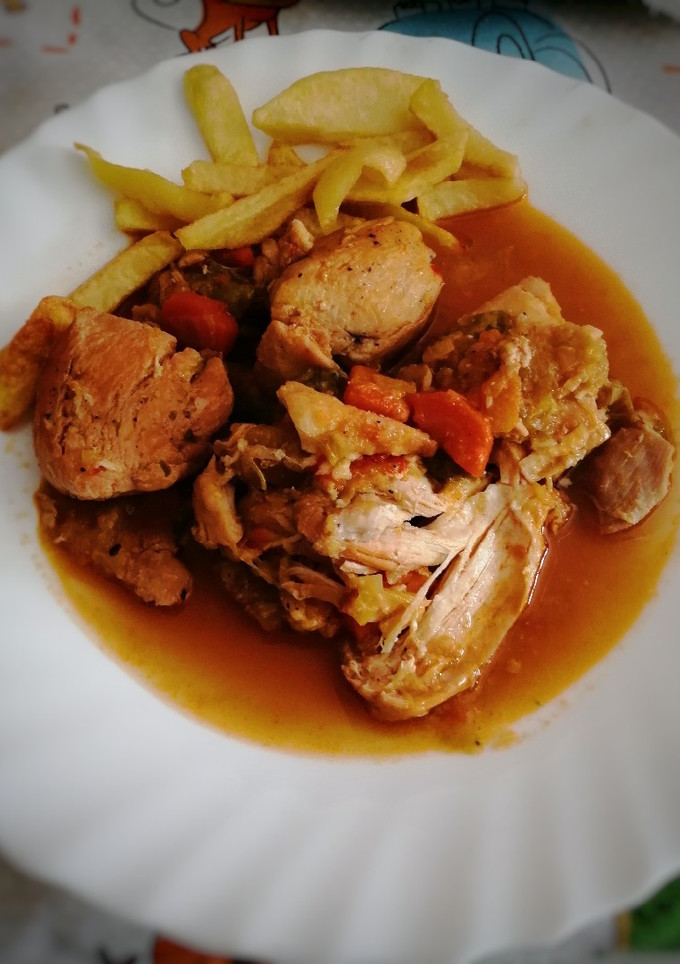 Una foto de Pollo con verduras en olla de cocción lenta - 100