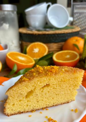A picture of Orange sponge cake 🍊 (bizcocho de naranja).