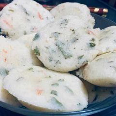 A picture of Idli.