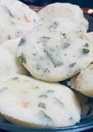 A picture of Idli.