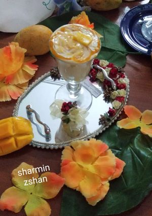 A picture of No bake mango dessert.