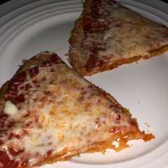 Foto principal de Pizza con harina de garbanzo y mantequilla de maní