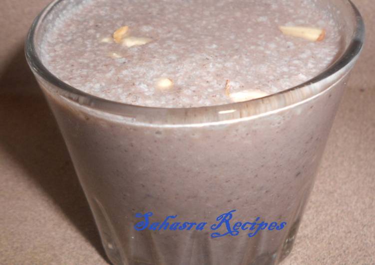 Steps to Prepare Favorite Banana Oreo Smoothie