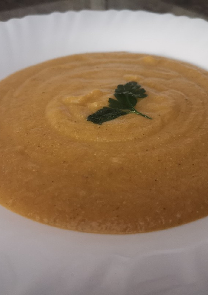 Una foto de Puré de verduras y bacalao