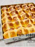 444. ROTI SOBEK Keju Manis