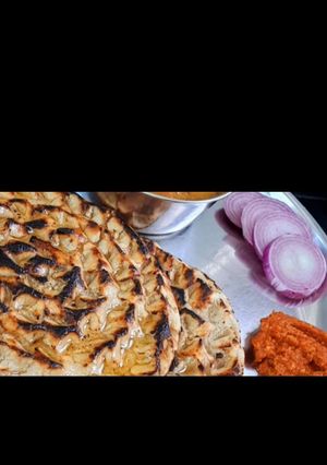 खोबा रोटी (Khoba-roti recipe in hindi) रेसिपी मुख्य फोटो